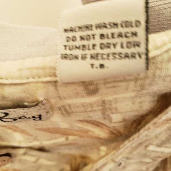 Batek Bay Leaf Print Large Cotton Polo - Picture 5 of 5